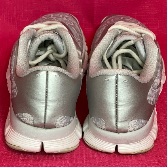 NIKE RUNNING SHOES GRAY SNAKE PRINT SIZE 7.5 - Picture 8 of 12